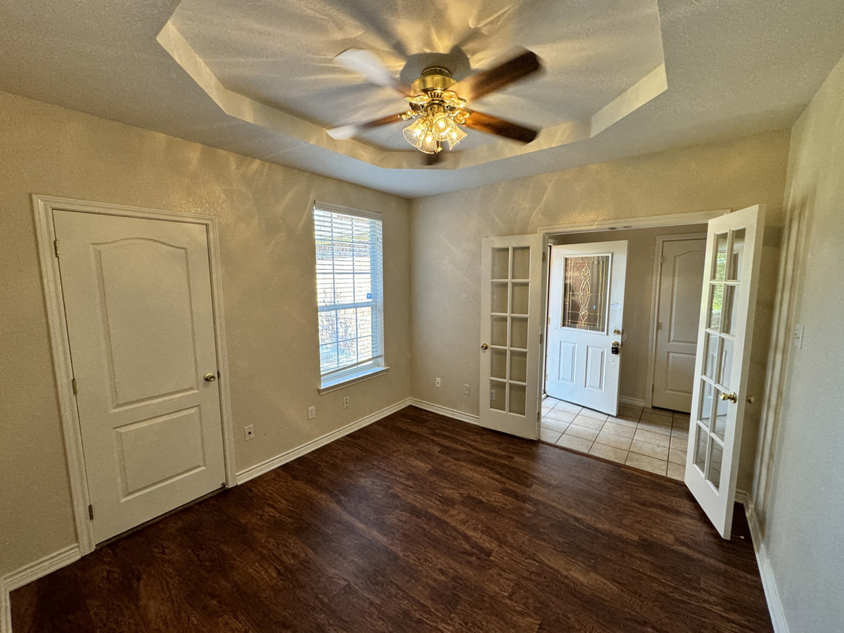 Photo of 7103-treaty-oaks-blvd-granbury-tx-76048