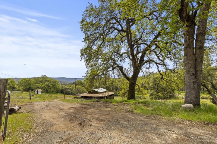 Photo of 689-fire-camp-rd-oroville-ca-95966