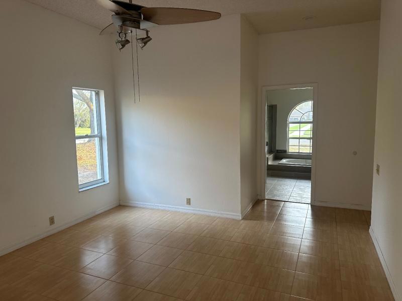 Photo of 382-waterford-cir-e-tarpon-springs-fl-34688