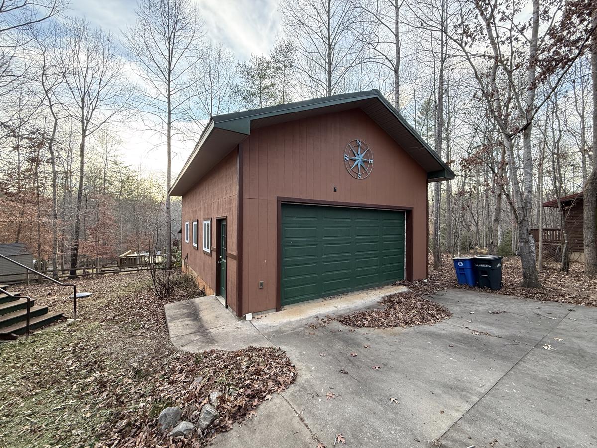 Photo of 585-cabin-cove-ln-moravian-falls-nc-28654