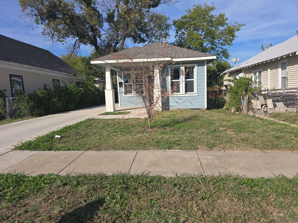 Photo of 1107e-annie-st-fort-worth-tx-76104