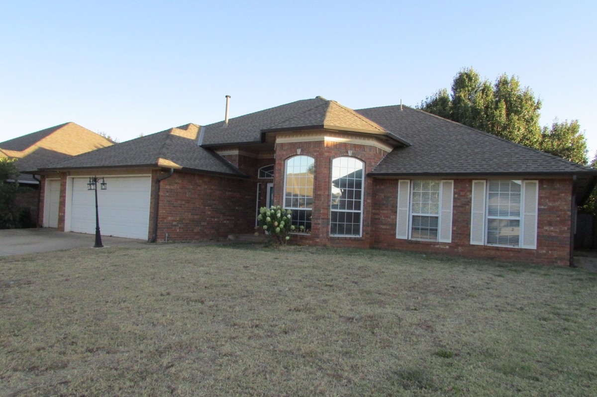 Photo of 11824-sw-3rd-st-yukon-ok-73099