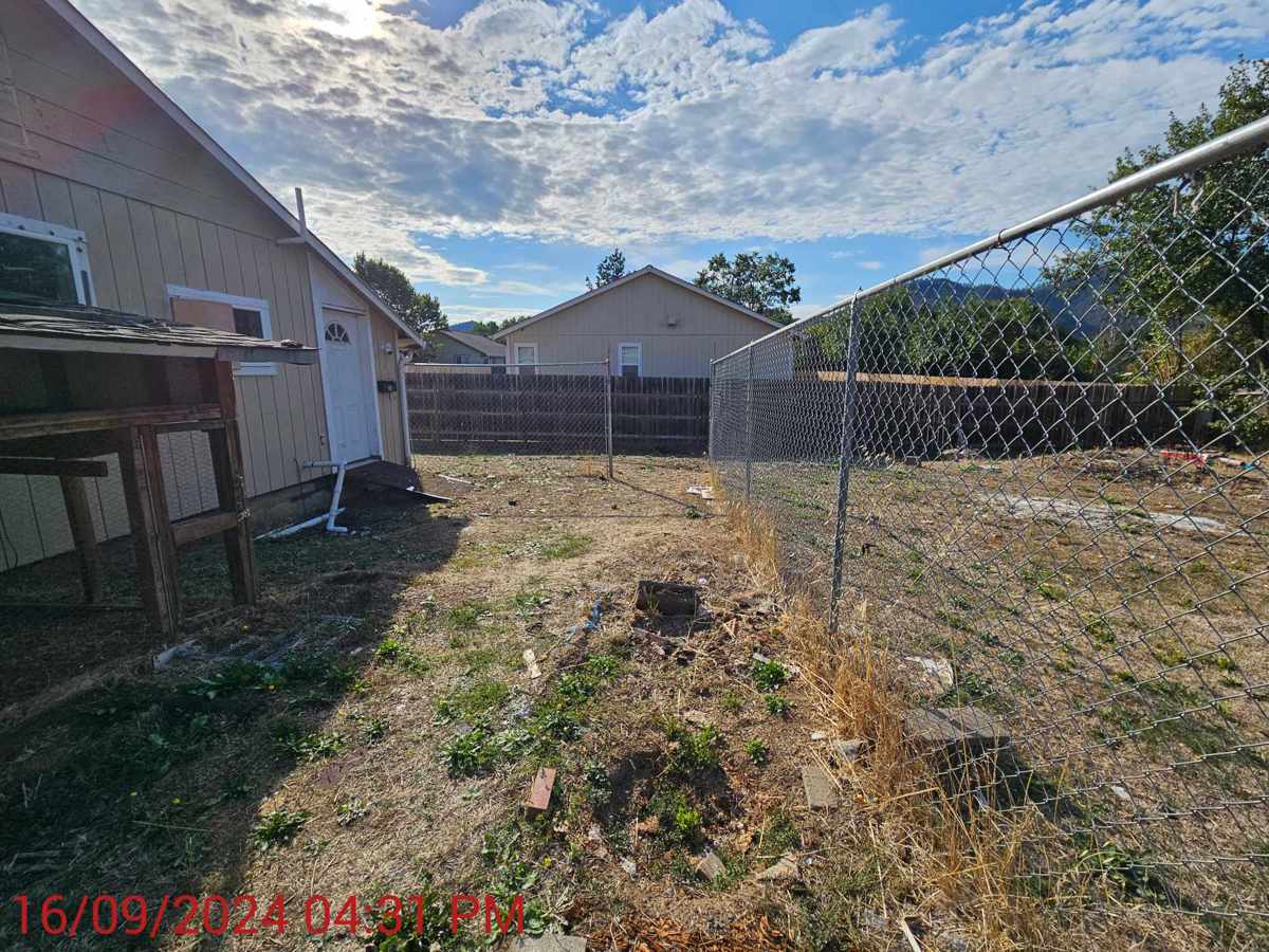 Photo of 165-arnold-ln-myrtle-creek-or-97457