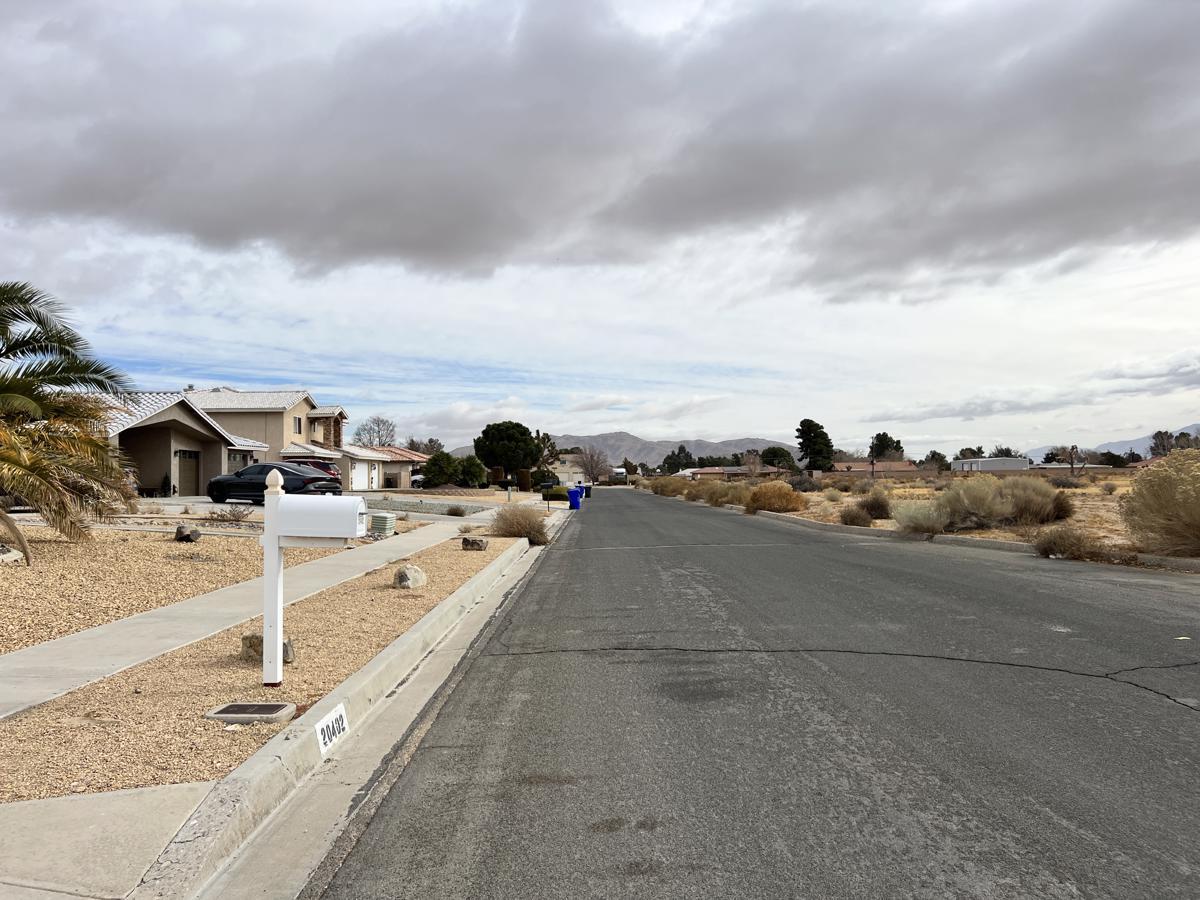 Photo of 20402-konnarock-road-apple-valley-ca-92307