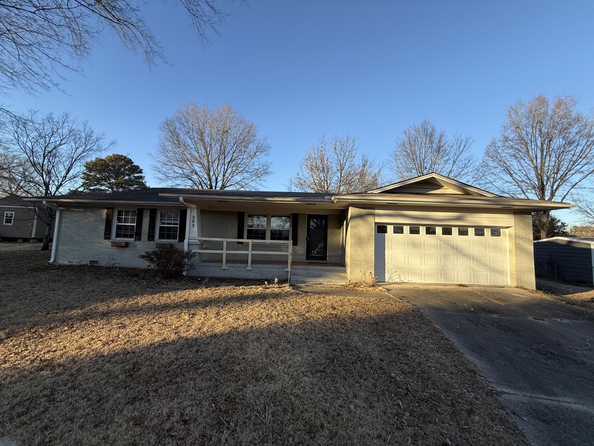 Photo of 303-oak-cir-bessemer-al-35023