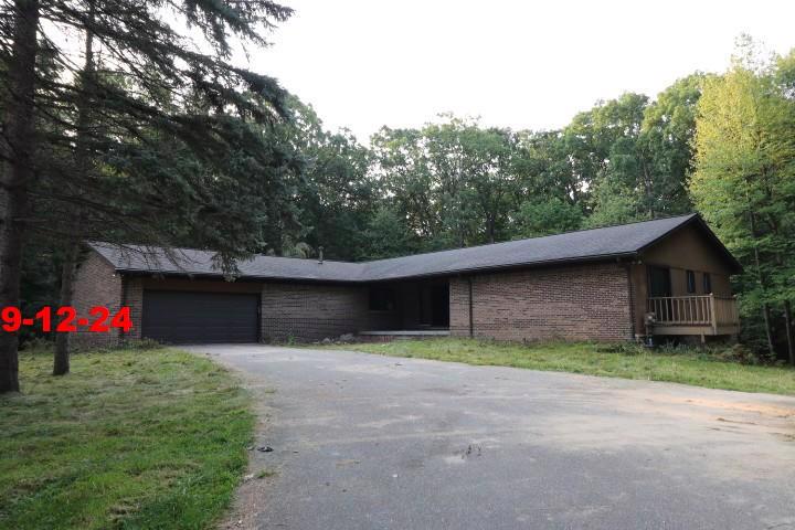 Photo of 1275w-oakwood-rd-oxford-mi-48371