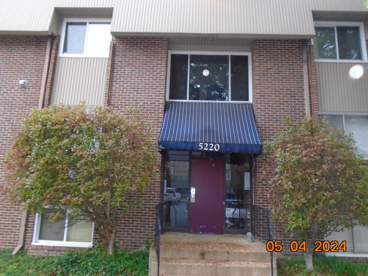 Photo of 5220-castlewood-rd--unit-e-north-chesterfield-va-23234