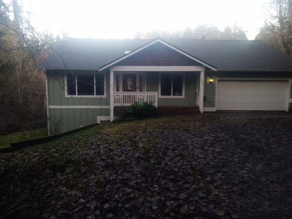 Photo of 13900-hidden-hts-ln-ne-bainbridge-island-wa-98110