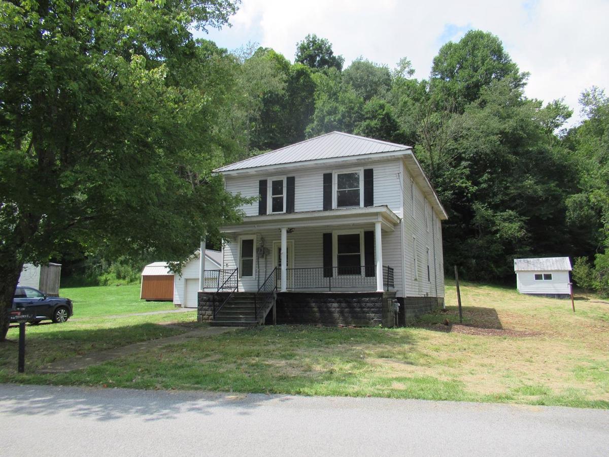 Photo of 24-middle-run-road-weston-wv-26452