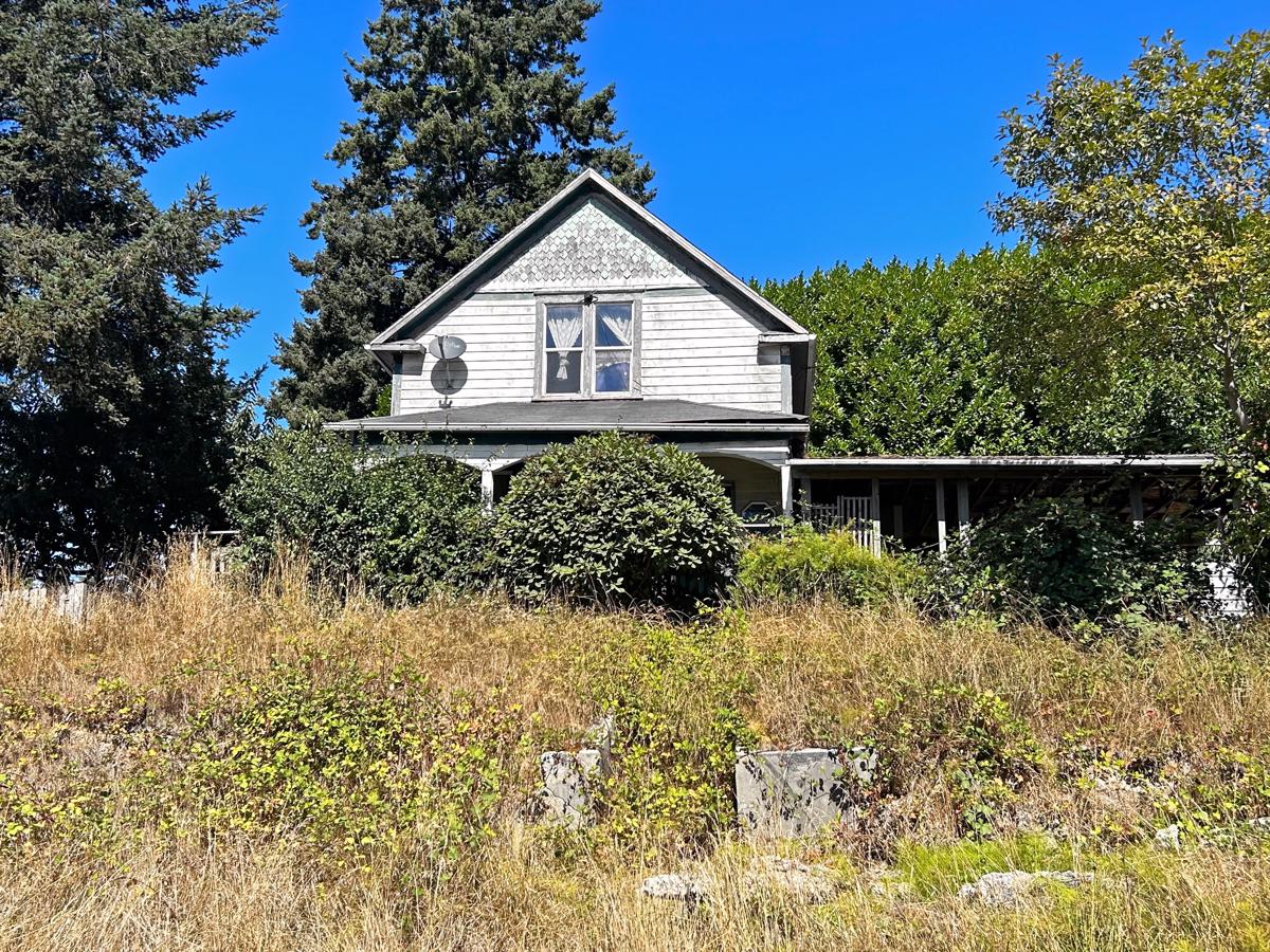 Photo of 617e-st-coos-bay-or-97420