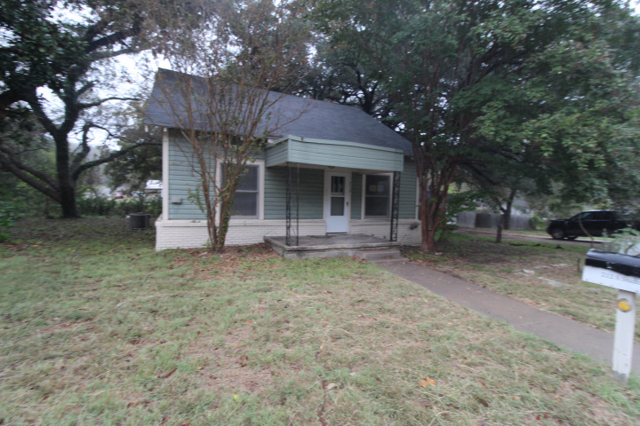 Photo of 212-s-stidham-st-hamilton-tx-76531