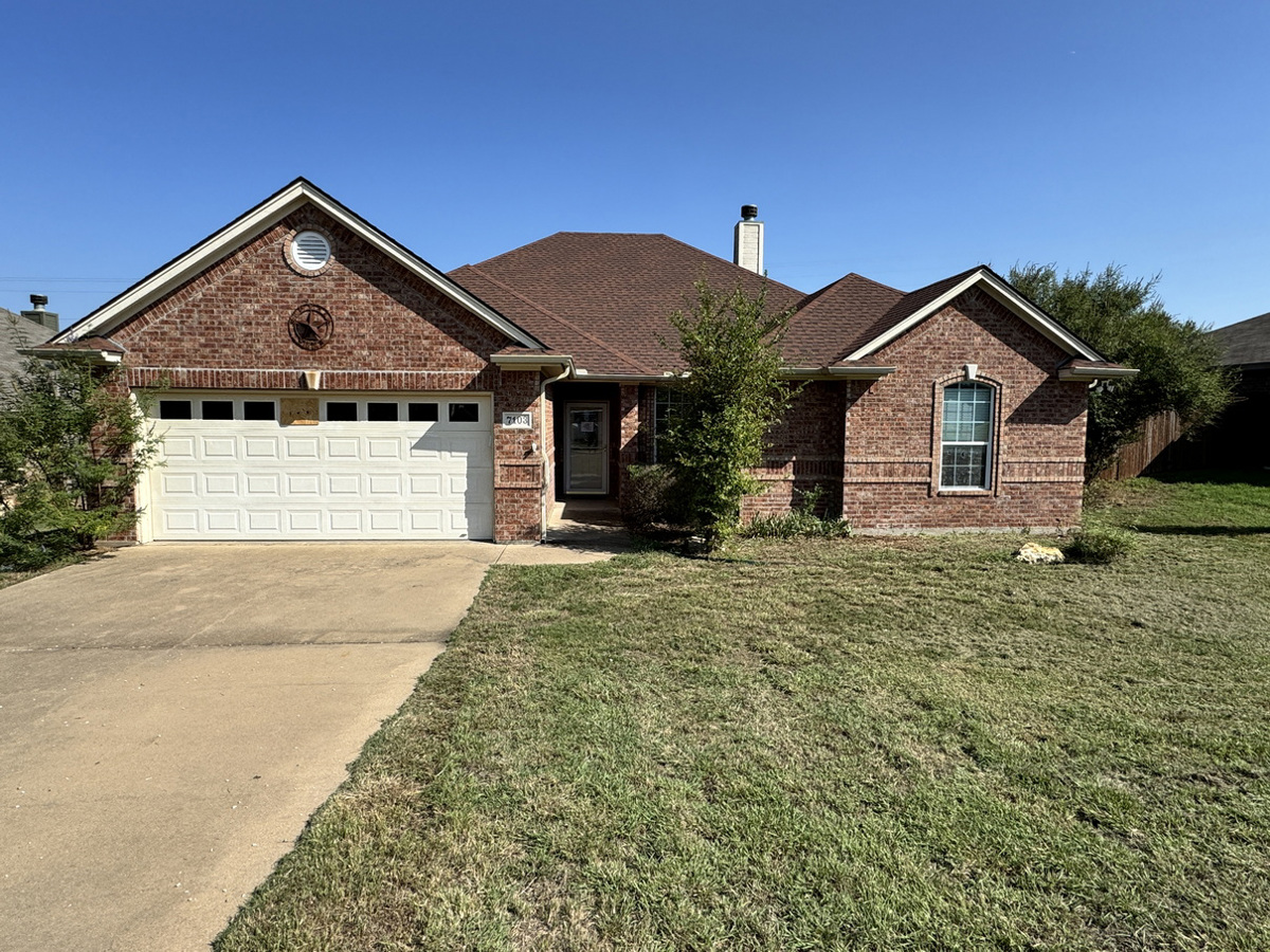 Photo of 7103-treaty-oaks-blvd-granbury-tx-76048