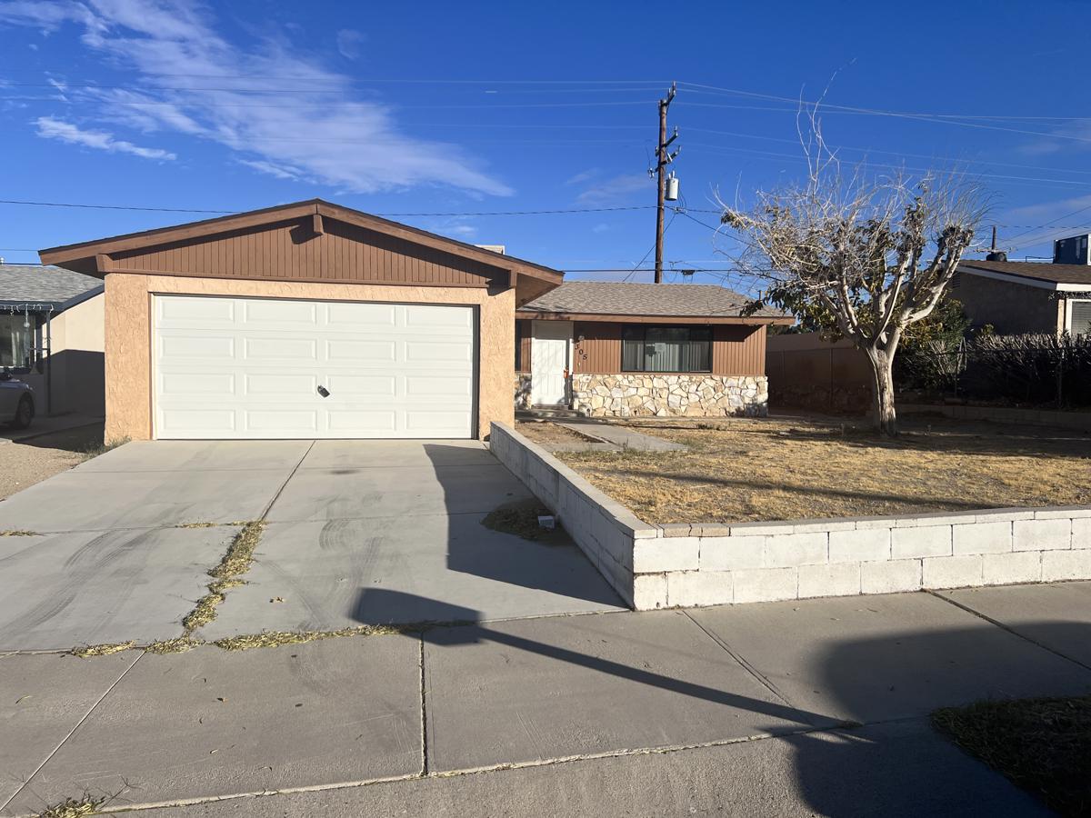 Photo of 305-higgins-rd-barstow-ca-92311