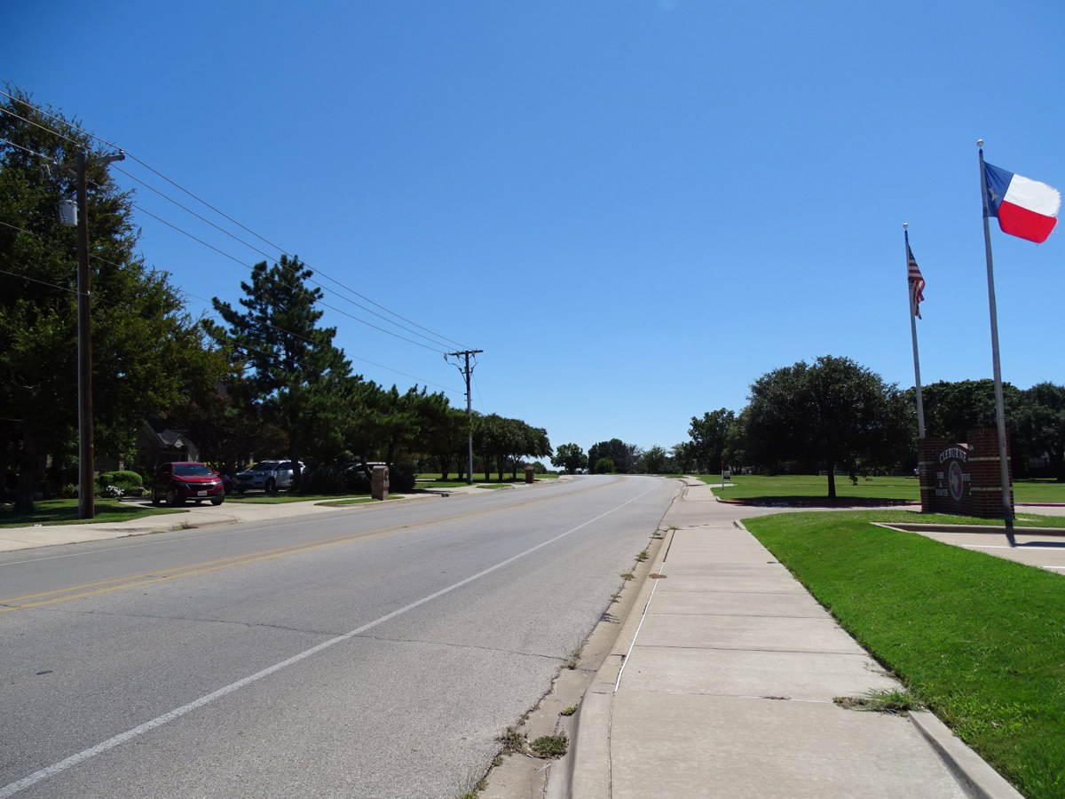 Photo of 703-s-nolan-river-rd-cleburne-tx-76033