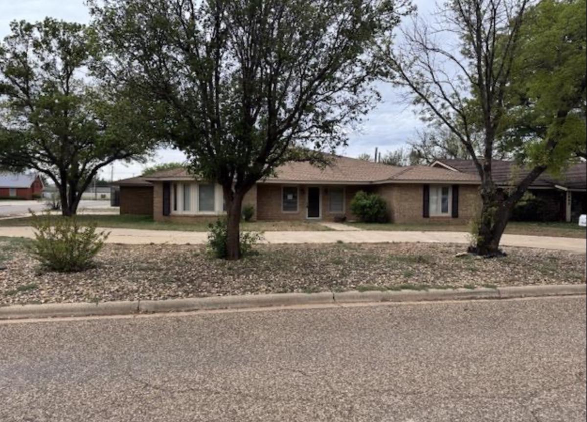 Photo of 1601-paseo-cir-brownfield-tx-79316