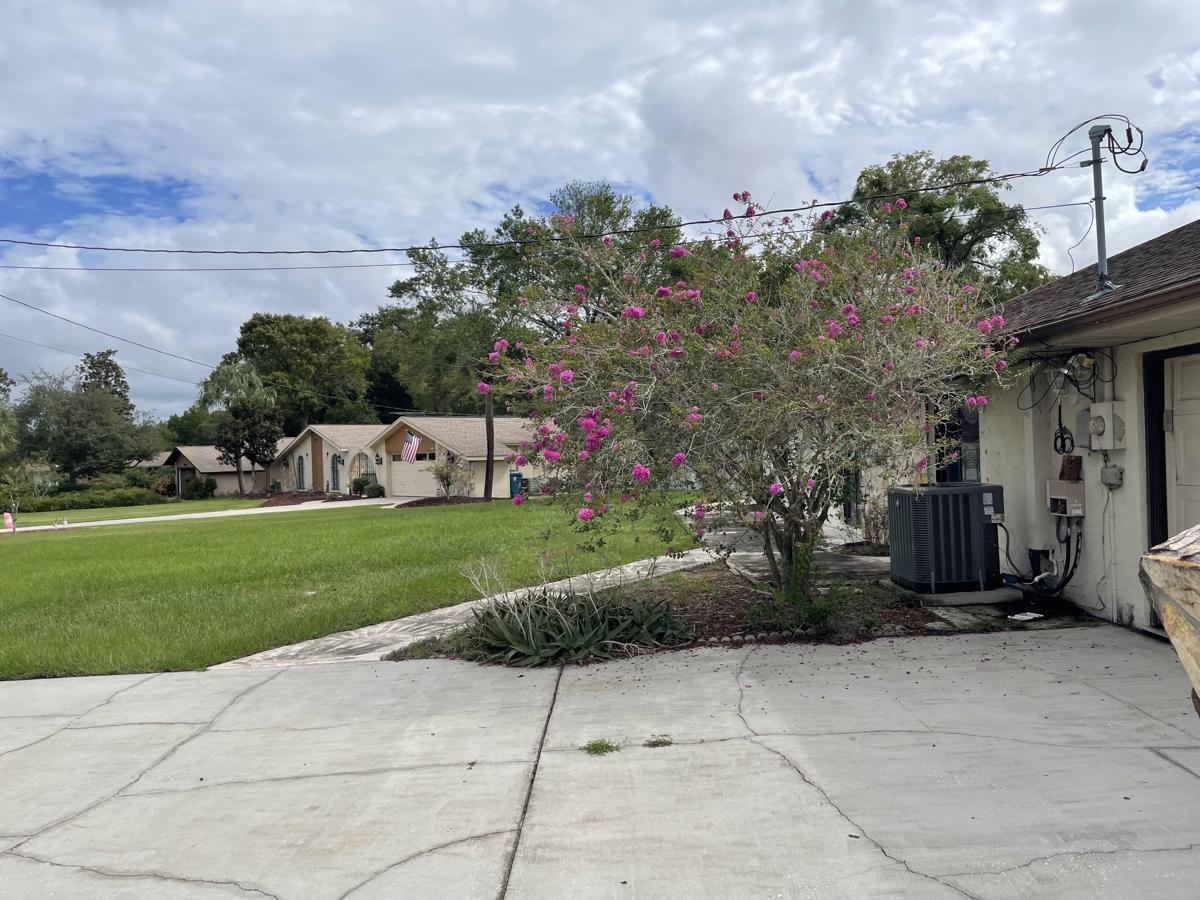 Photo of 5404-glover-dr-weeki-wachee-fl-34607