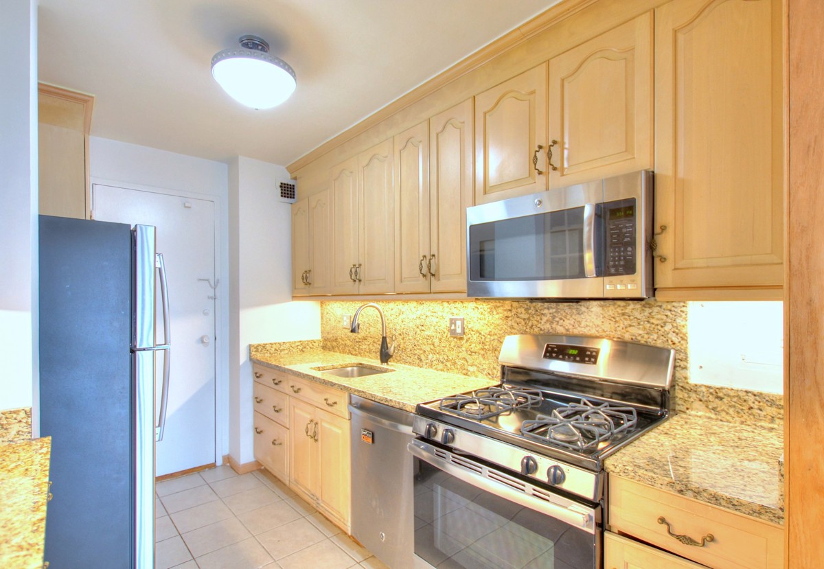 Photo of 10401-grosvenor-place-#1204-rockville-md-20852