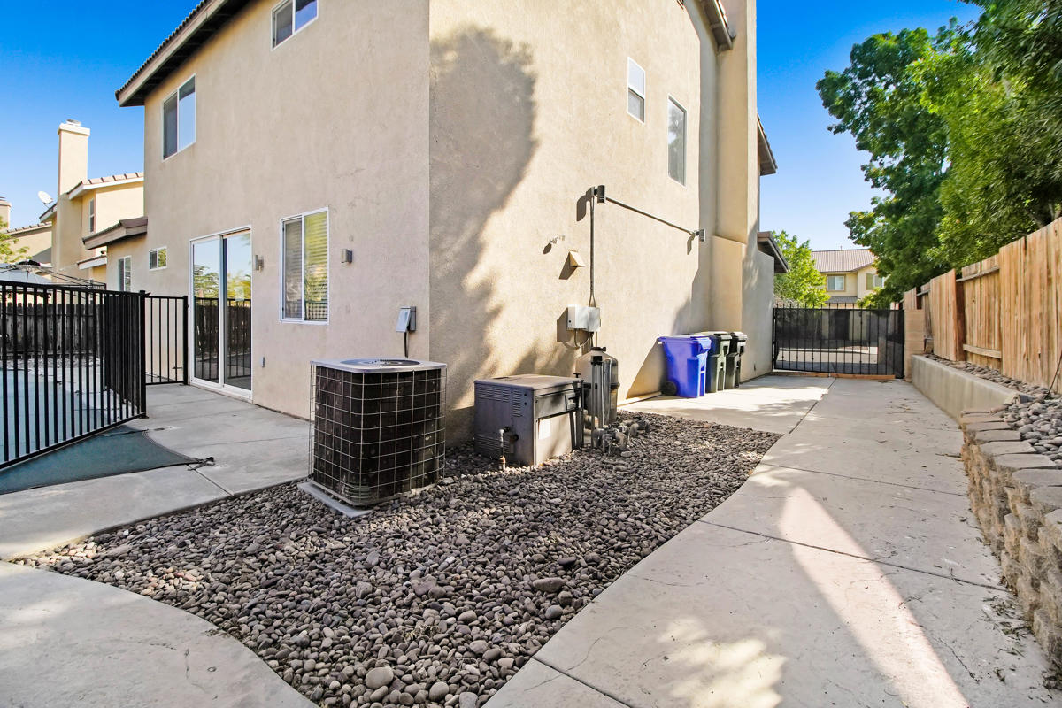 Photo of 13164-keokuk-street-victorville-ca-92395