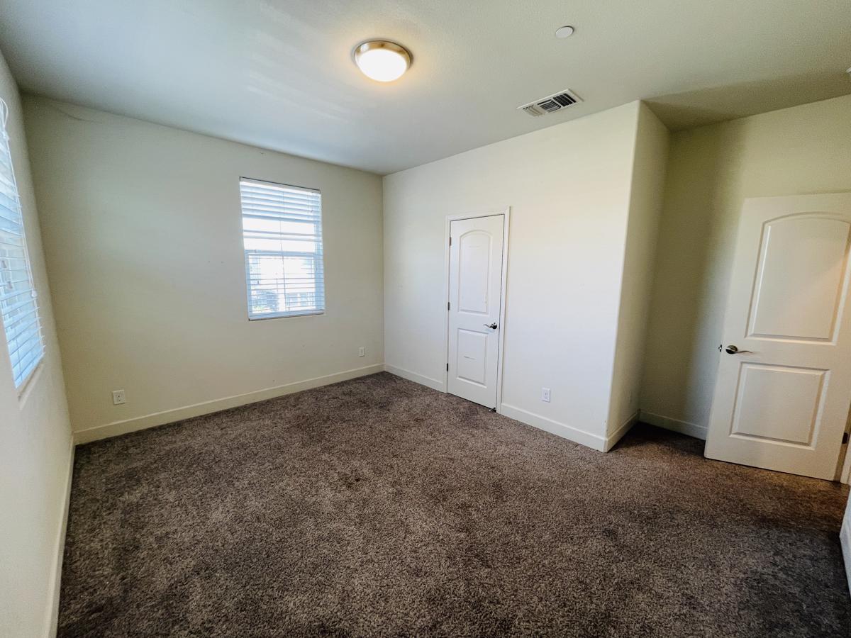 Photo of 2564-mead-way-roseville-ca-95747