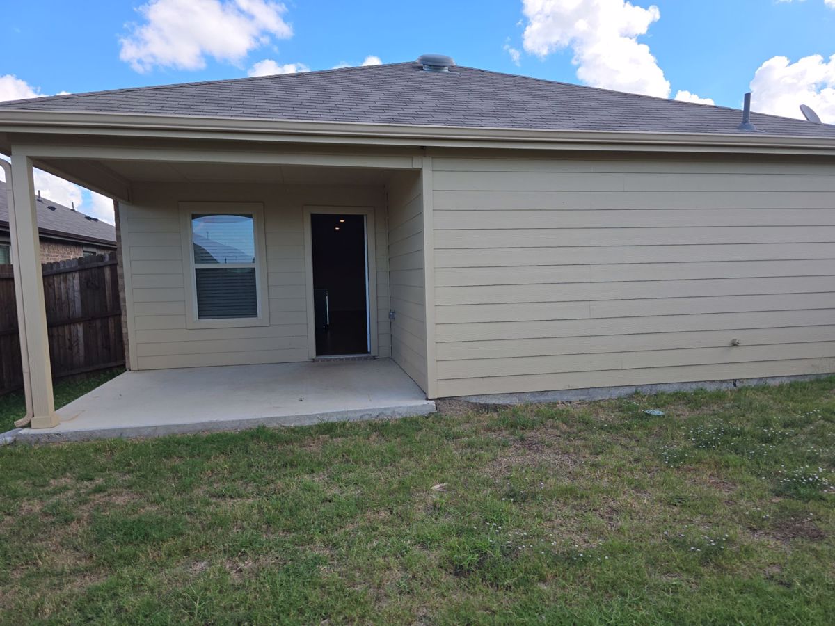 Photo of 3733-pincoffs-cove-crandall-tx-75114