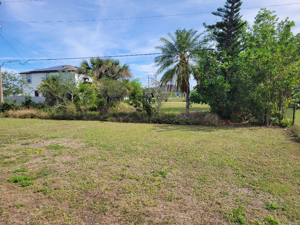 Photo of 1211-nw-1st-pl-cape-coral-fl-33993