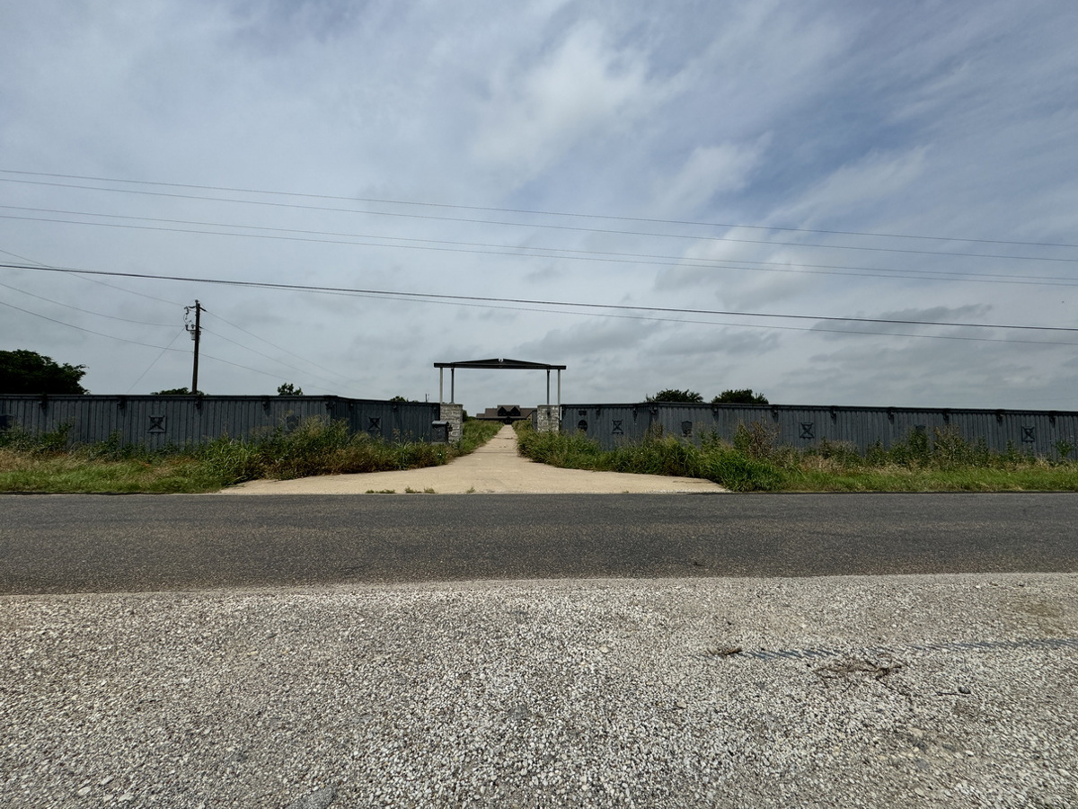 Photo of 10135-county-road-1006-godley-tx-76044