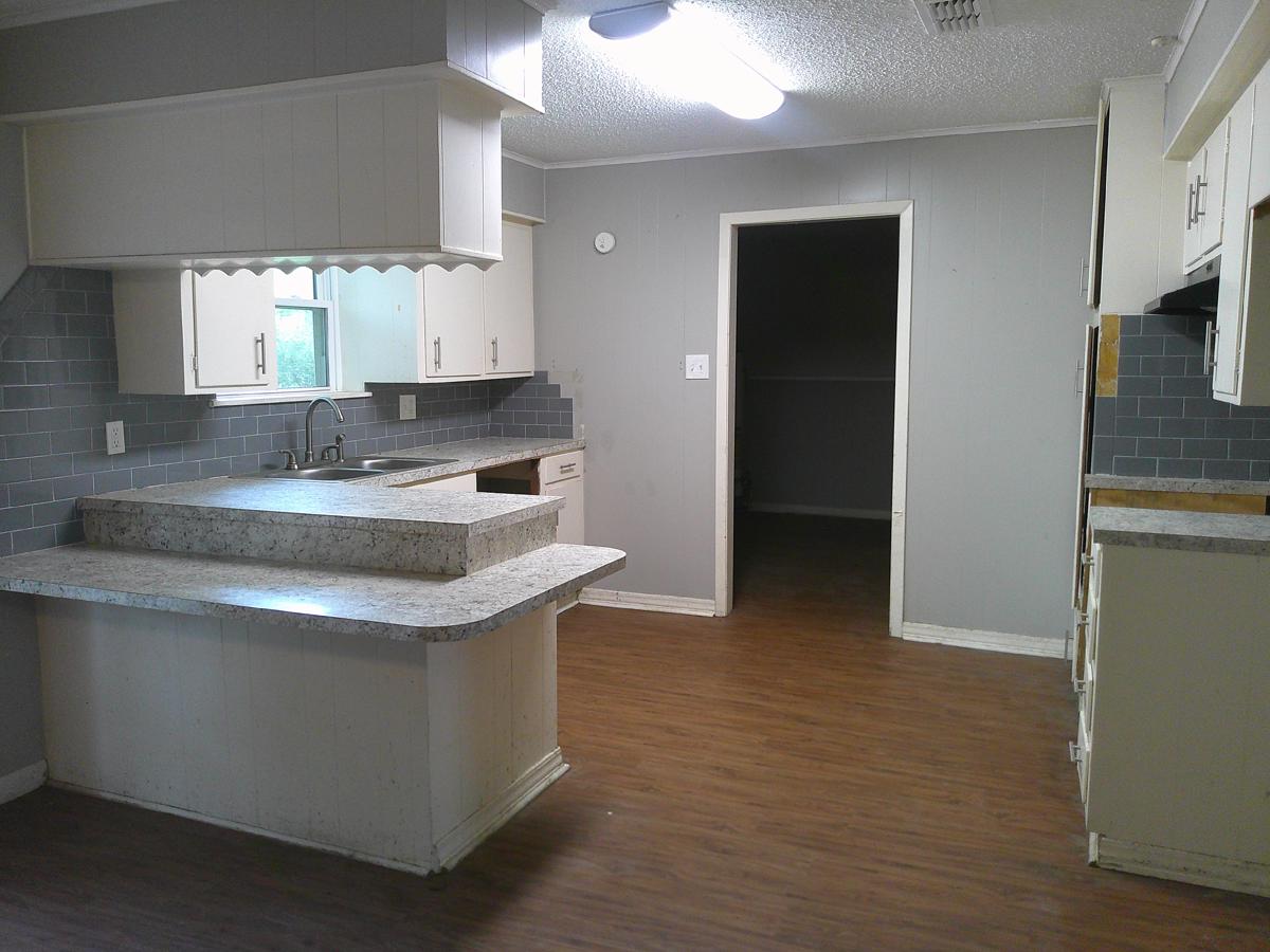 Photo of 402-s-green-st-hallsville-tx-75650