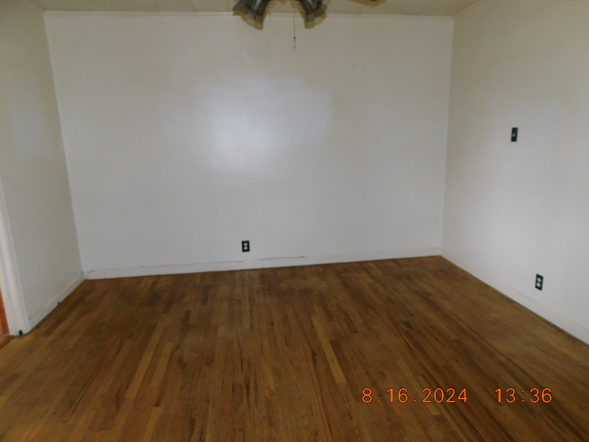 Photo of 2835-sw-fairway-dr-topeka-ks-66611