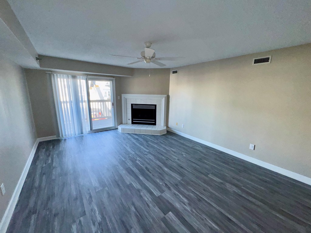 Photo of 9535-bay-front-dr-apartment-207-norfolk-va-23518