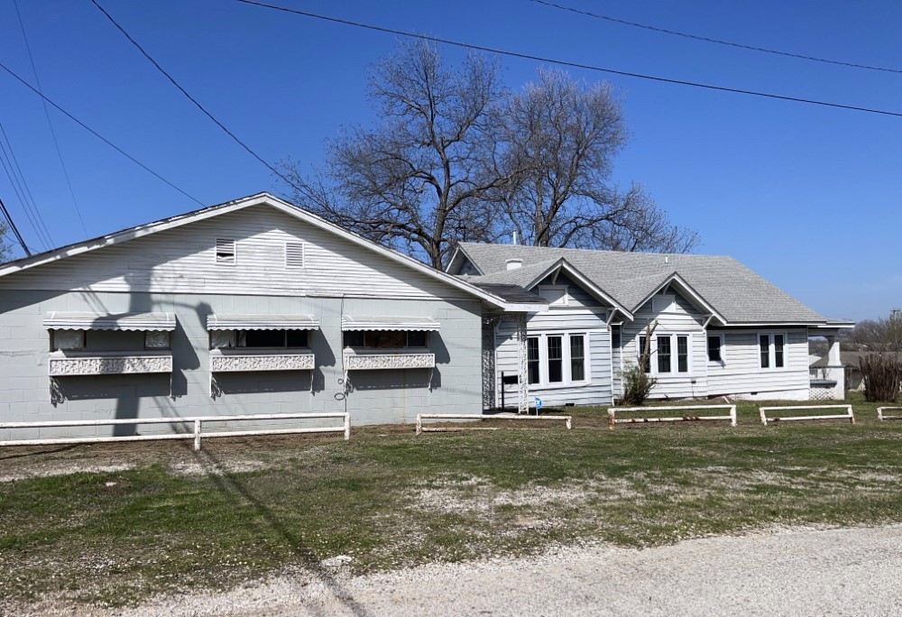 Photo of 121s-okfuskee-ave-wewoka-ok-74884