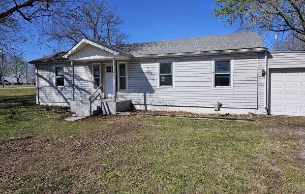 Photo of 406-s-maple-st-carterville-mo-64835