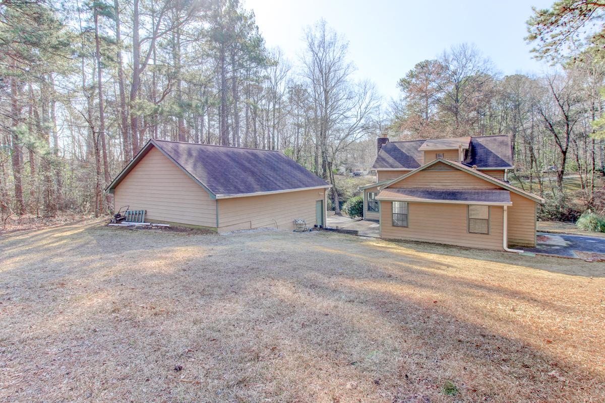 Photo of 1678-woodcrest-dr-ne-conyers-ga-30012