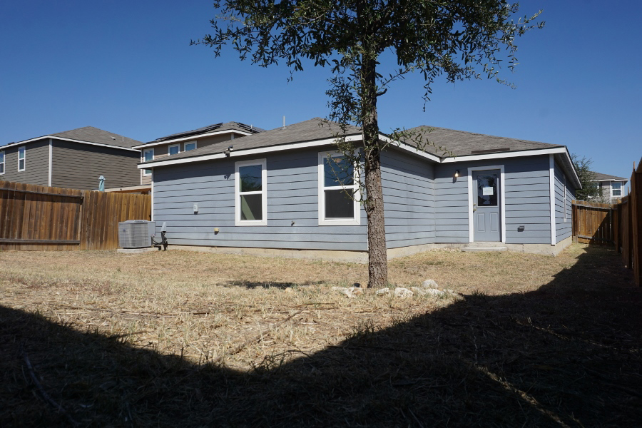 Photo of 6731-rosenthal-pass-san-antonio-tx-78252