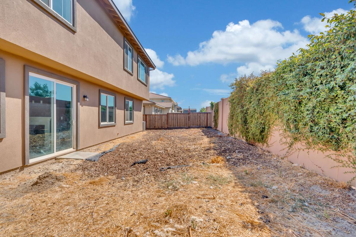 Photo of 530-aster-st-vacaville-ca-95688