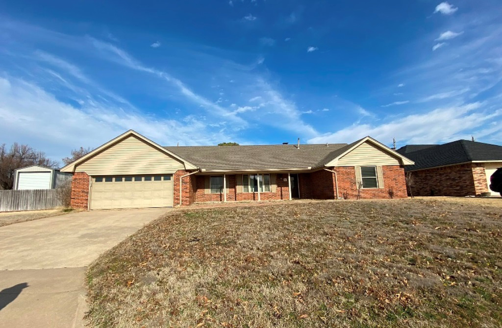 Photo of 313-wren-dr-ponca-city-ok-74601