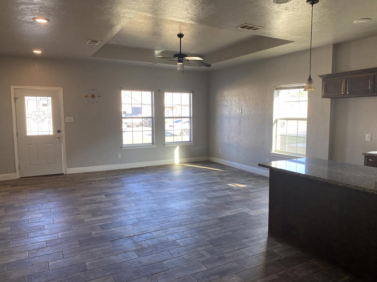 Photo of 127-tupelo-st-pittsburg-tx-75686