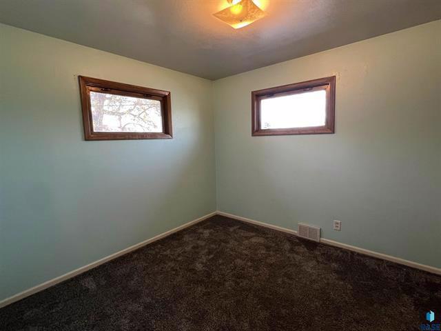 Photo of 715-s-willow-ave-sioux-falls-sd-57104