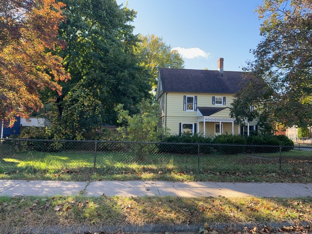 Photo of 62-pleasant-st-manchester-ct-06040