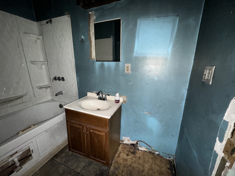 Photo of 701-holley-st-saint-albans-wv-25177