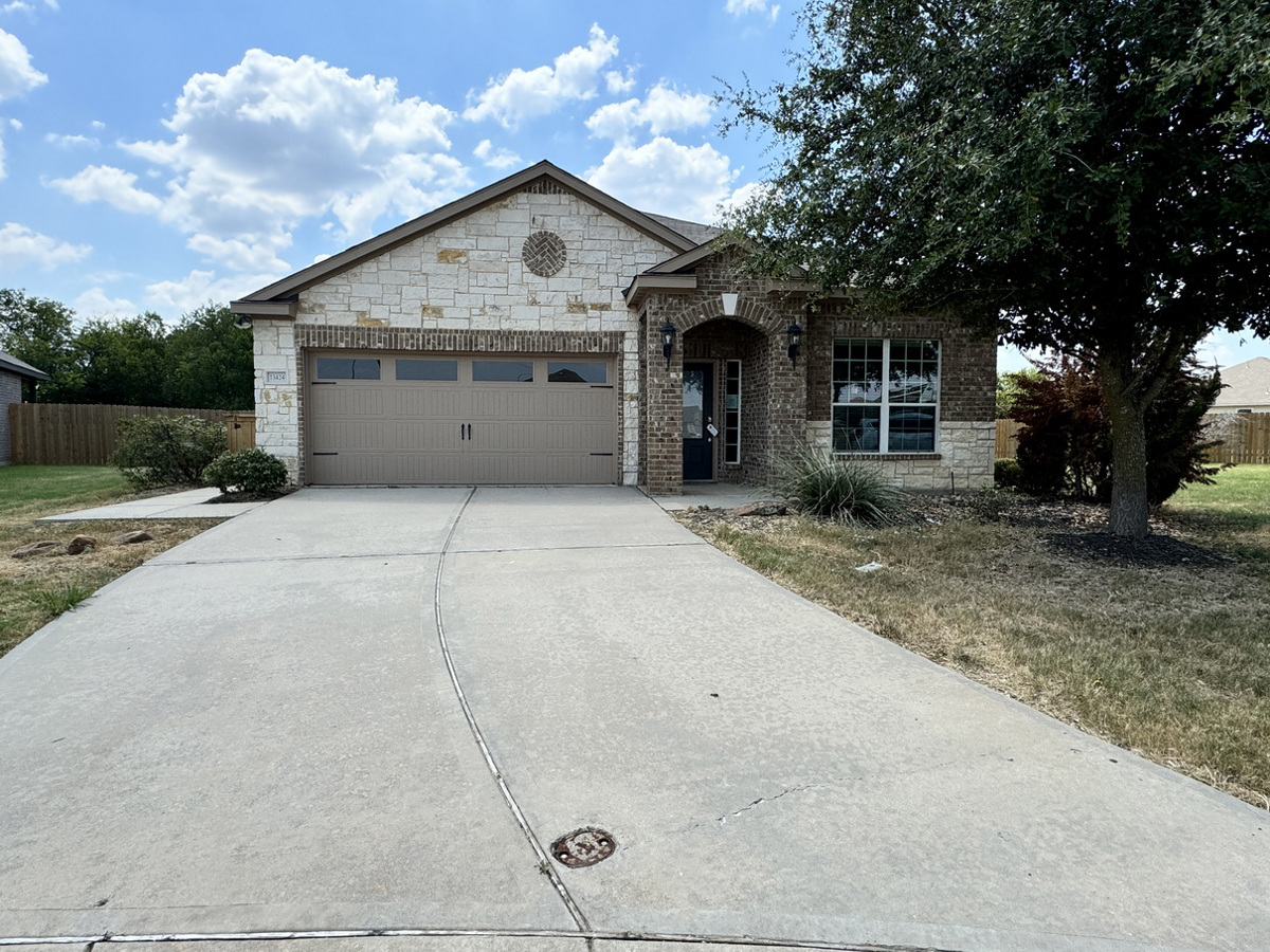 Photo of 13424-hartland-st-crowley-tx-76036