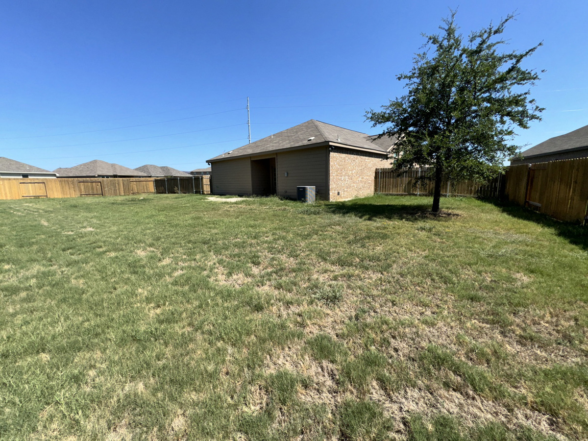 Photo of 13424-hartland-st-crowley-tx-76036