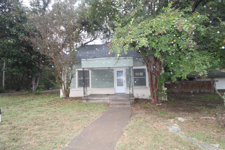 Photo of 212-s-stidham-st-hamilton-tx-76531