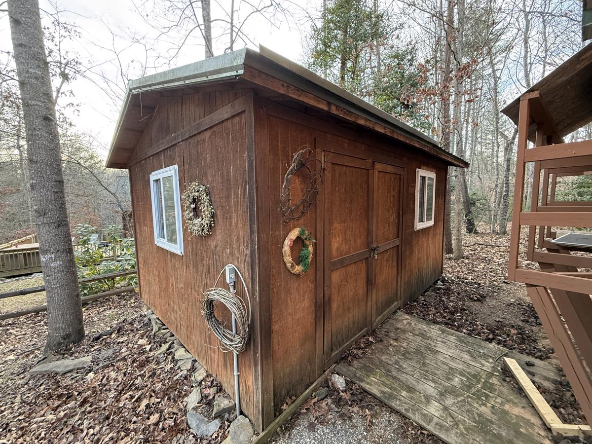 Photo of 585-cabin-cove-ln-moravian-falls-nc-28654