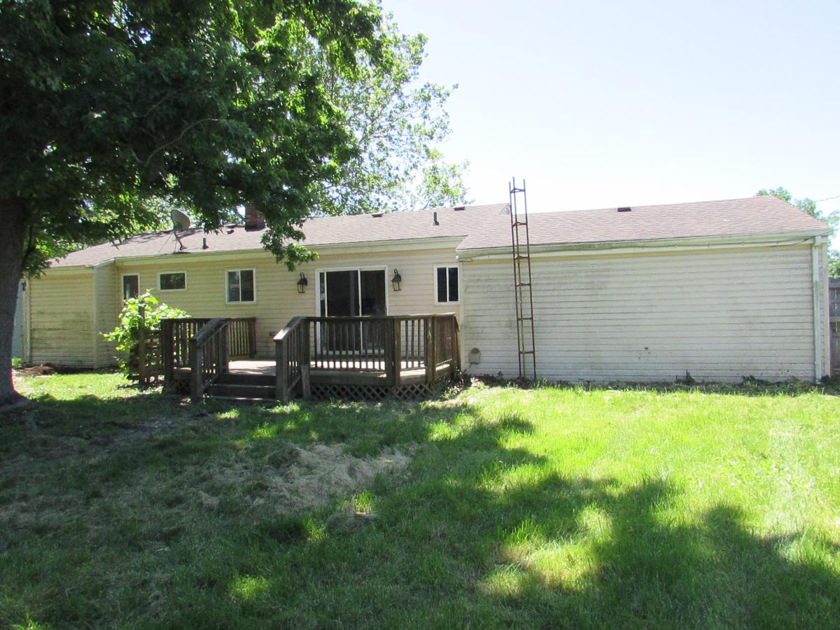 Photo of 1053-holly-spring-ln-grand-blanc-mi-48439