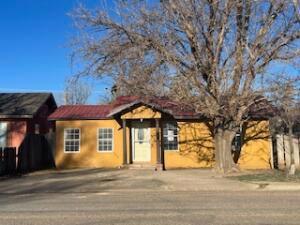 Photo of 404-margaret-ave-dalhart-tx-79022