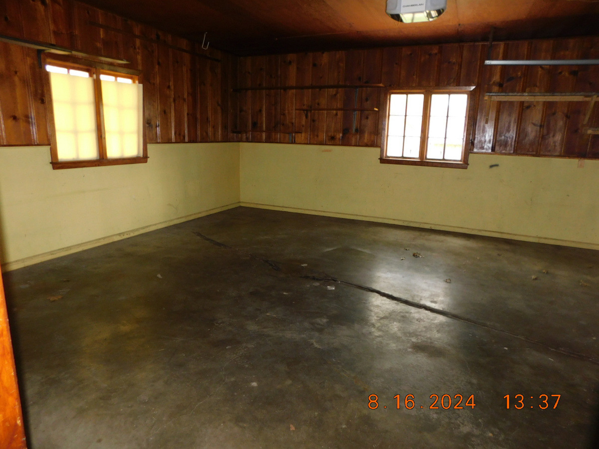 Photo of 2835-sw-fairway-dr-topeka-ks-66611