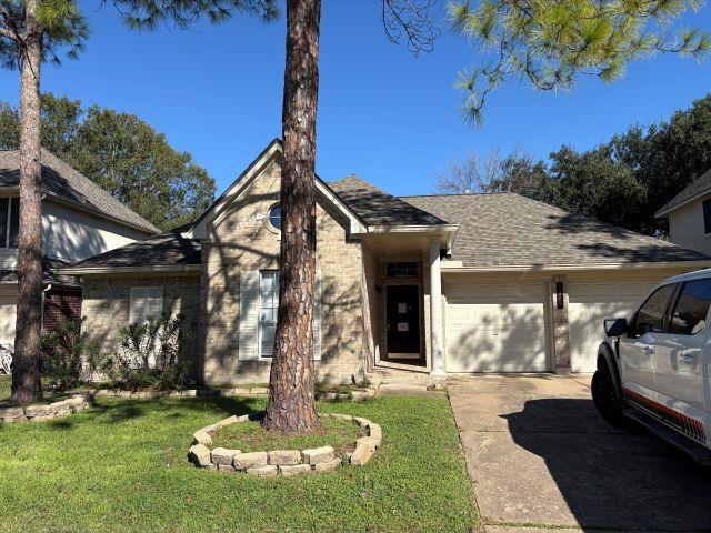 Photo of 16427-dawncrest-way-sugar-land-tx-77498