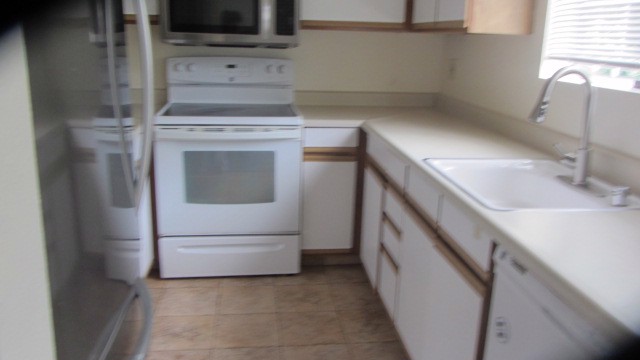 Photo of 3760-39th-ave-apartment-e-oakland-ca-94619