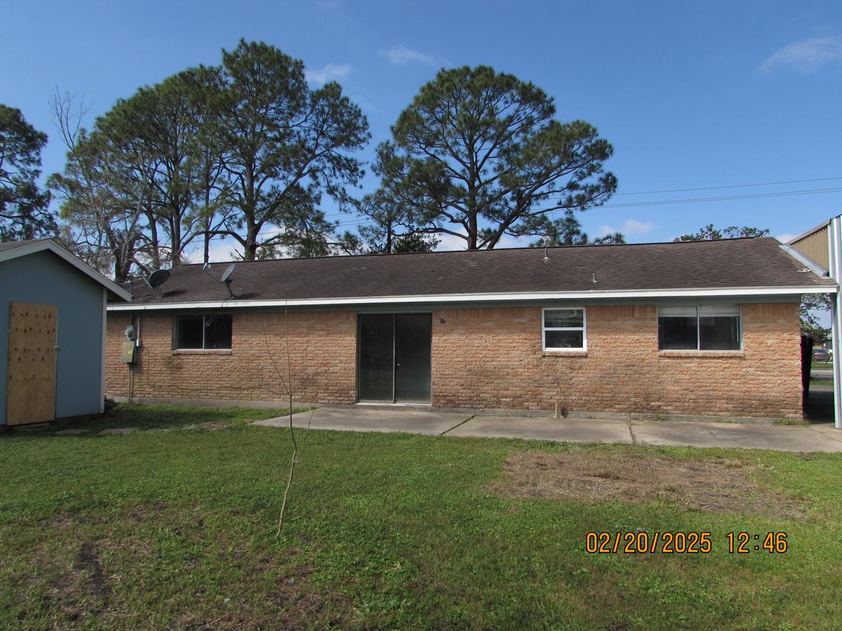 Photo of 3721-tower-rd-santa-fe-tx-77517