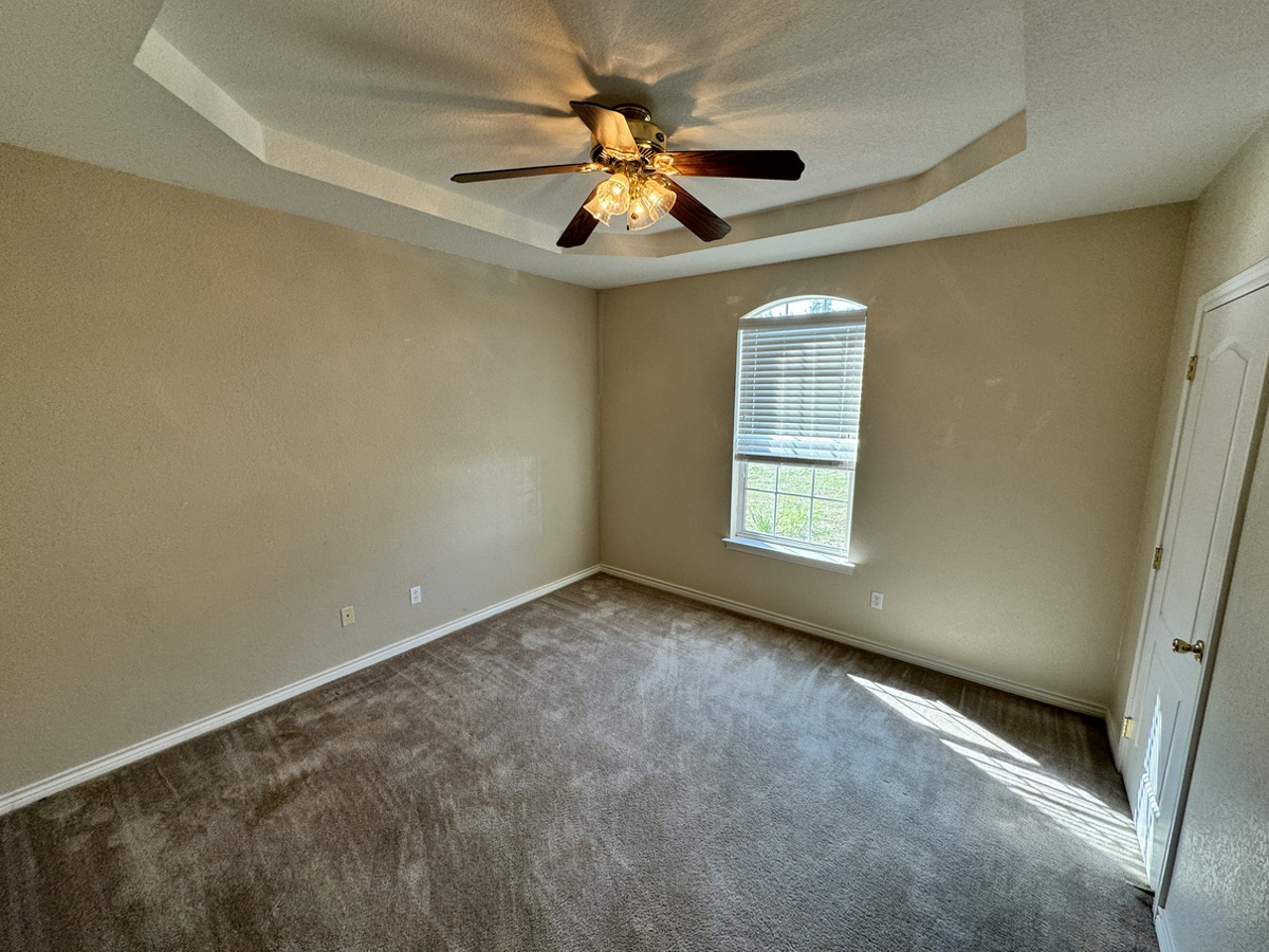 Photo of 7103-treaty-oaks-blvd-granbury-tx-76048